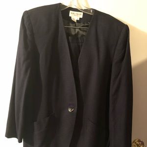 Saville Suit womans size 10, small black plaid